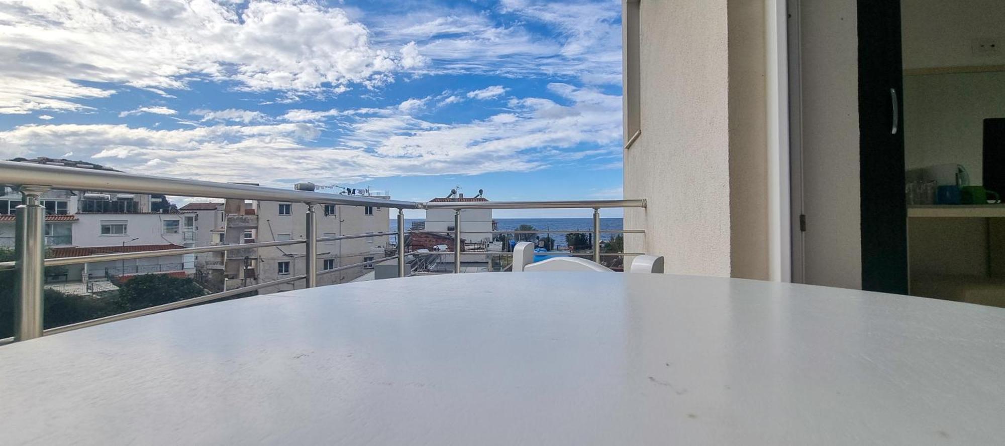 The Sunny Side Apartment Himare Exterior foto