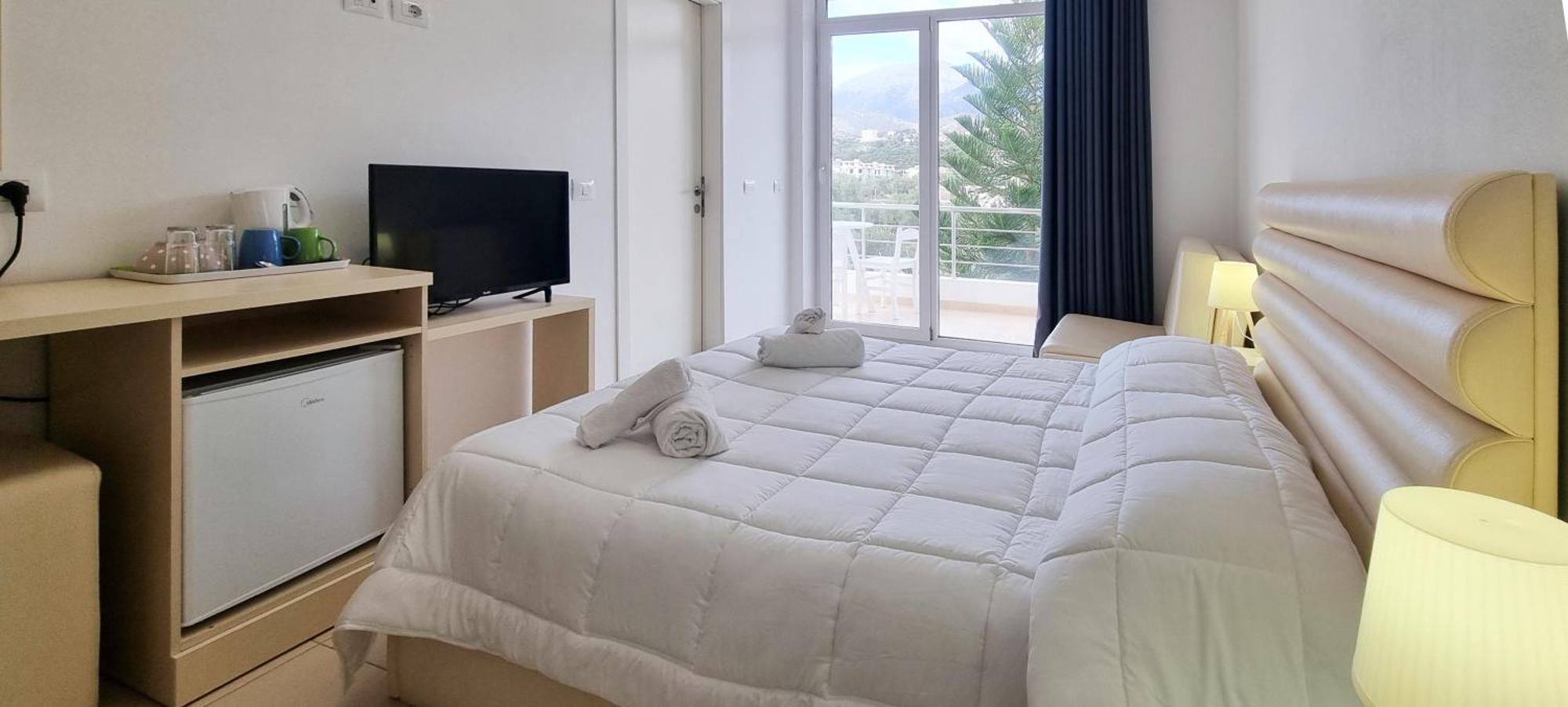 The Sunny Side Apartment Himare Exterior foto